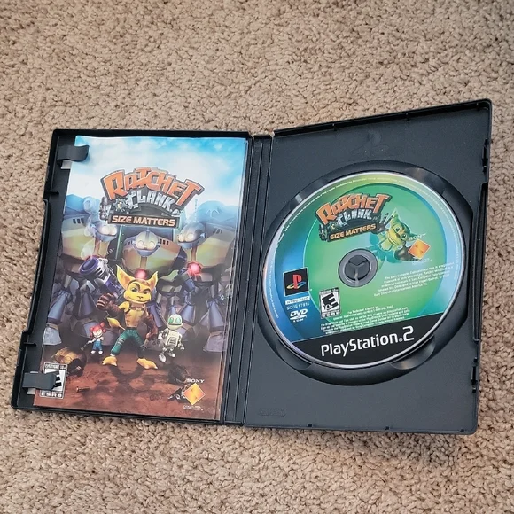 Sony PlayStation 2 Ratchet & Clank: Size Matters - Black and Multicolor Cover - Picture 2 of 2
